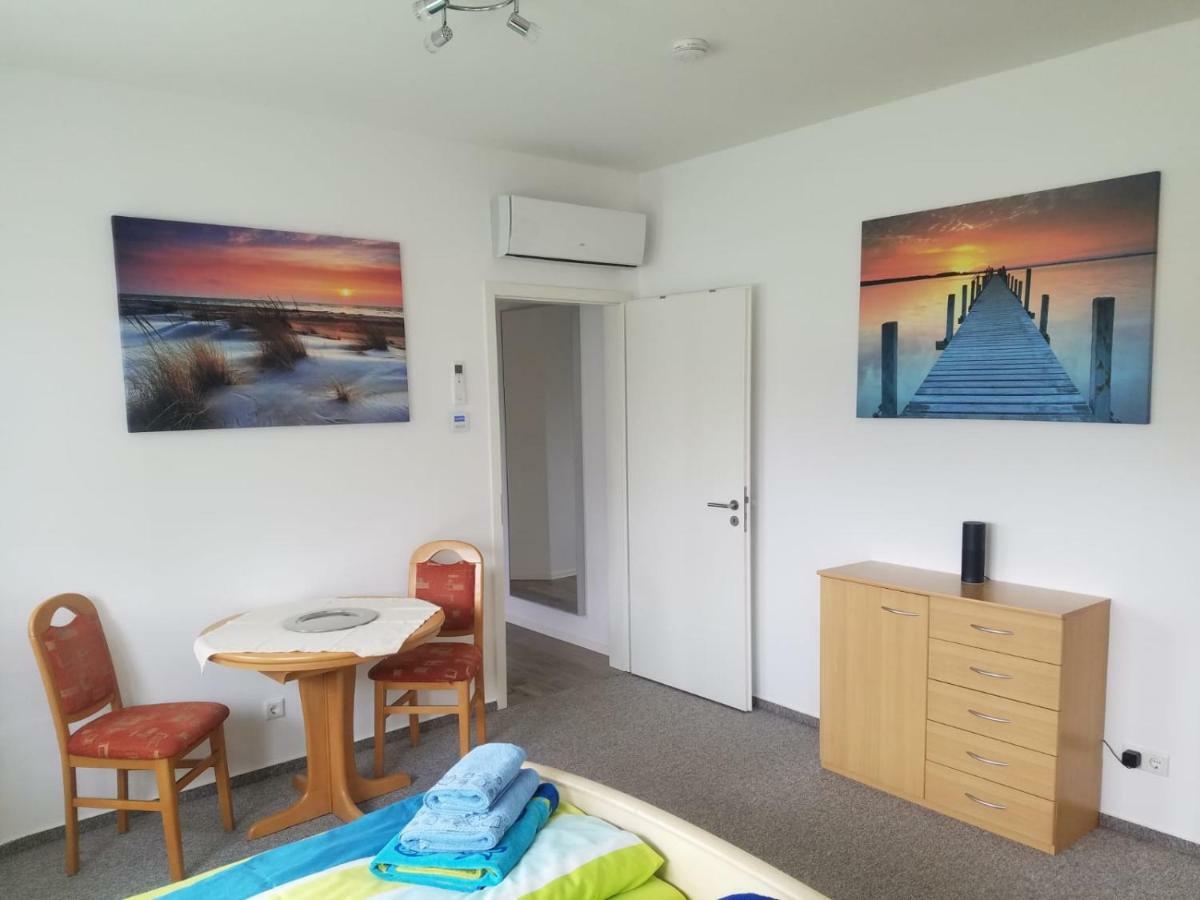 Ferienhaus Zum Imker Velten Εξωτερικό φωτογραφία