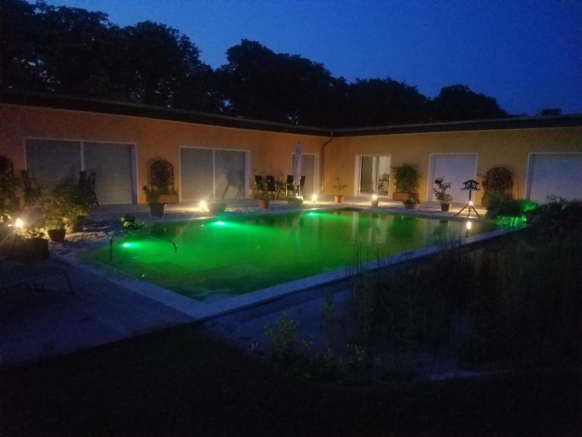 Ferienhaus Zum Imker Velten Εξωτερικό φωτογραφία